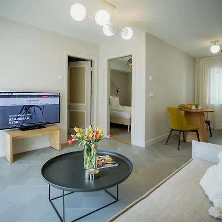 Gueldenstubbe Residences Kuressaare Extérieur photo