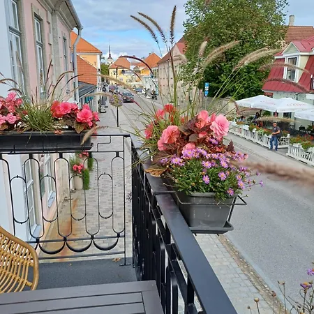 Gueldenstubbe Residences Kuressaare Extérieur photo